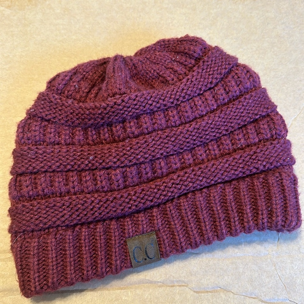 Maroon knit beanie